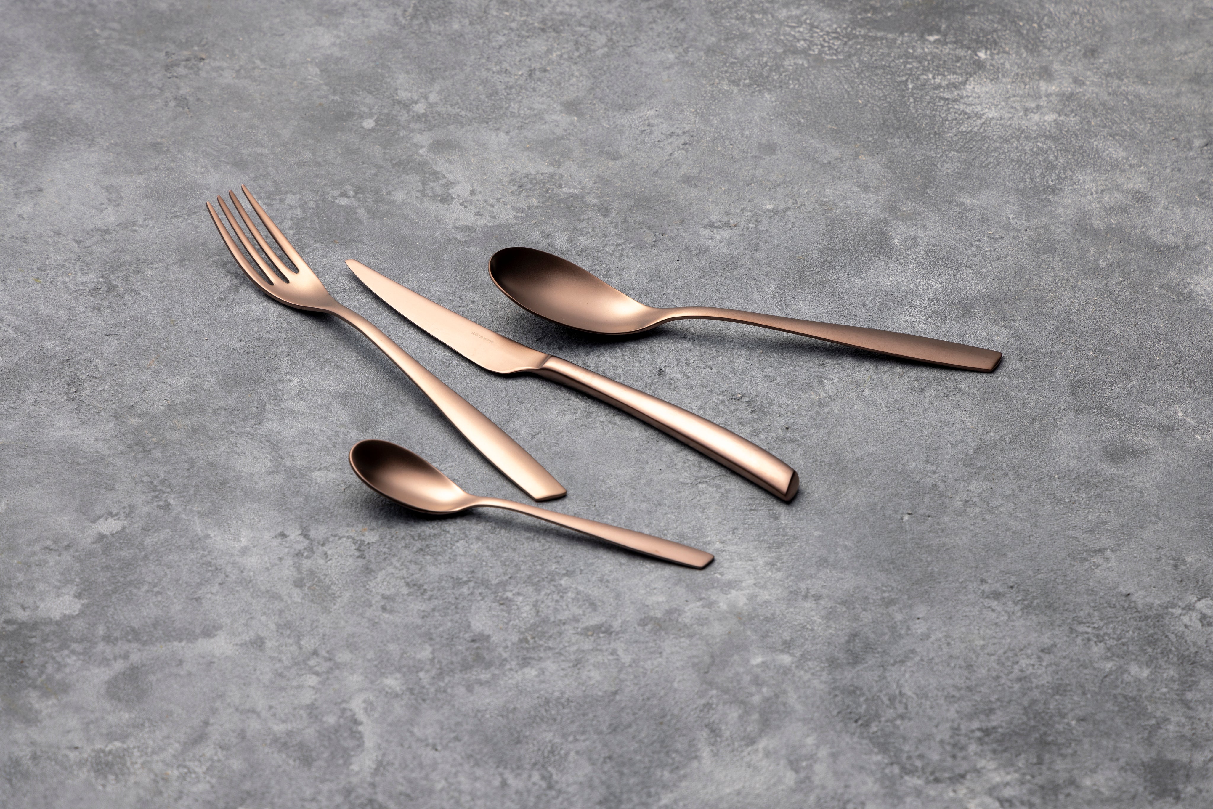 リビエラチョコレートPVD SB コーヒースプーン – Bugatti Cutlery